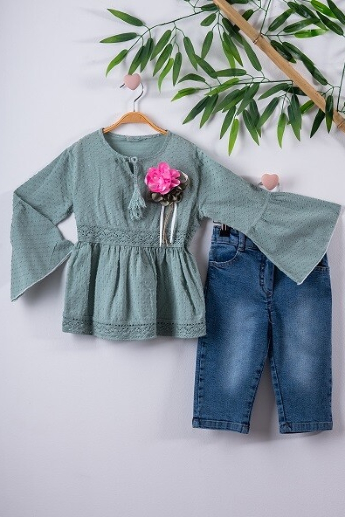 2-Piece Girl Set with Pompom Voile and Capri 3-6Y - Producer: Büşra Bebe - Wholesale Kids & Baby Clothes From Turkey - TheBS Kids
