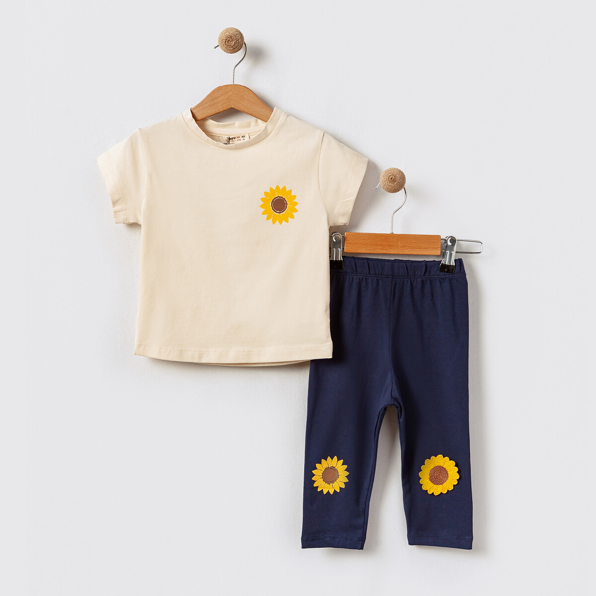 Girls Two Piece Set 2-5Y - Producer: Tuffy - Wholesale Kids & Baby Clothes From Turkey - TheBS Kids