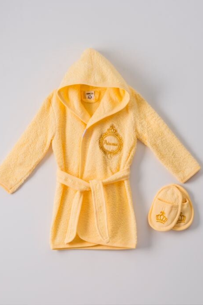 Wholesale 2-Piece Girls Bathrobe with Slipper 1-4Y - Producer: Ramel Kids - Wholesale Kids & Baby Clothes From Turkey - TheBS Kids