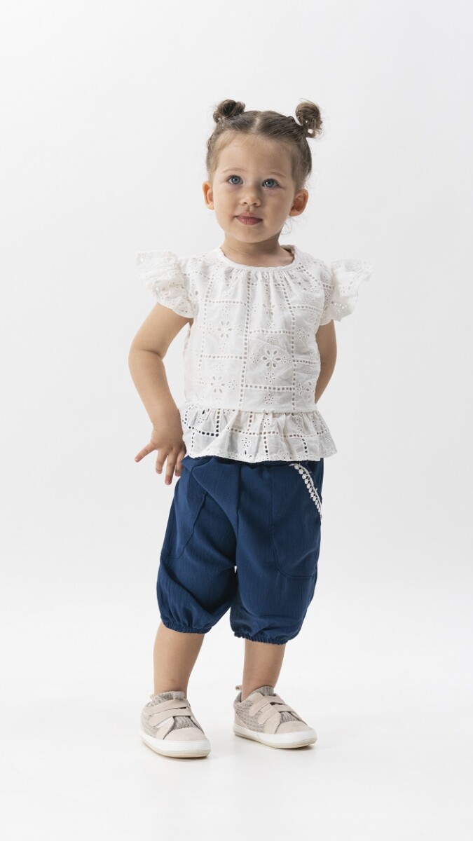 Wholesale 2-Piece Girls Blouse Set With Shorts 2-5Y - Producer: Wecan - Wholesale Kids & Baby Clothes From Turkey - TheBS Kids