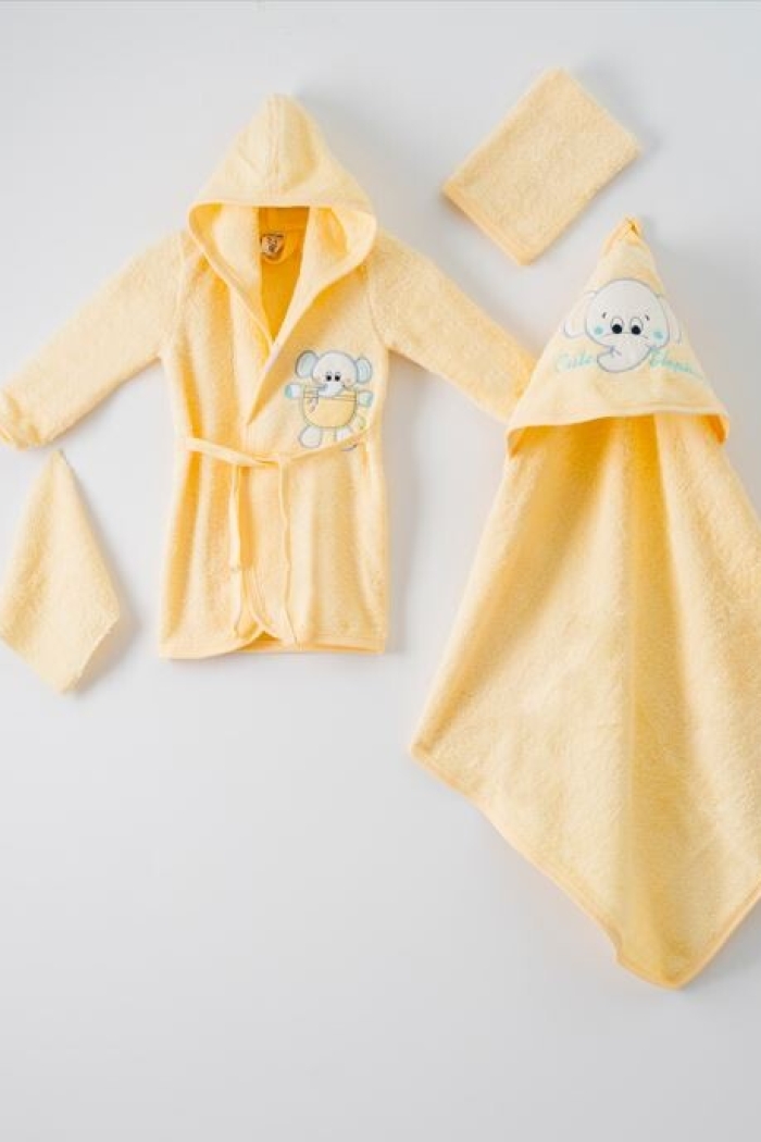 Wholesale 4-Piece Baby Bathrobe Set wth Box 0-1Y - Producer: Ramel Kids - Wholesale Kids & Baby Clothes From Turkey - TheBS Kids