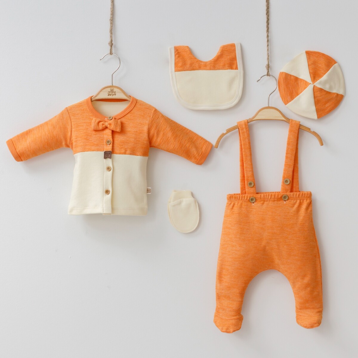 Wholesale 5-Piece Baby Boys Body Overalls Gloves Bib and Hat Set 0-3M - Producer: Minizeyn - Wholesale Kids & Baby Clothes From Turkey - TheBS Kids
