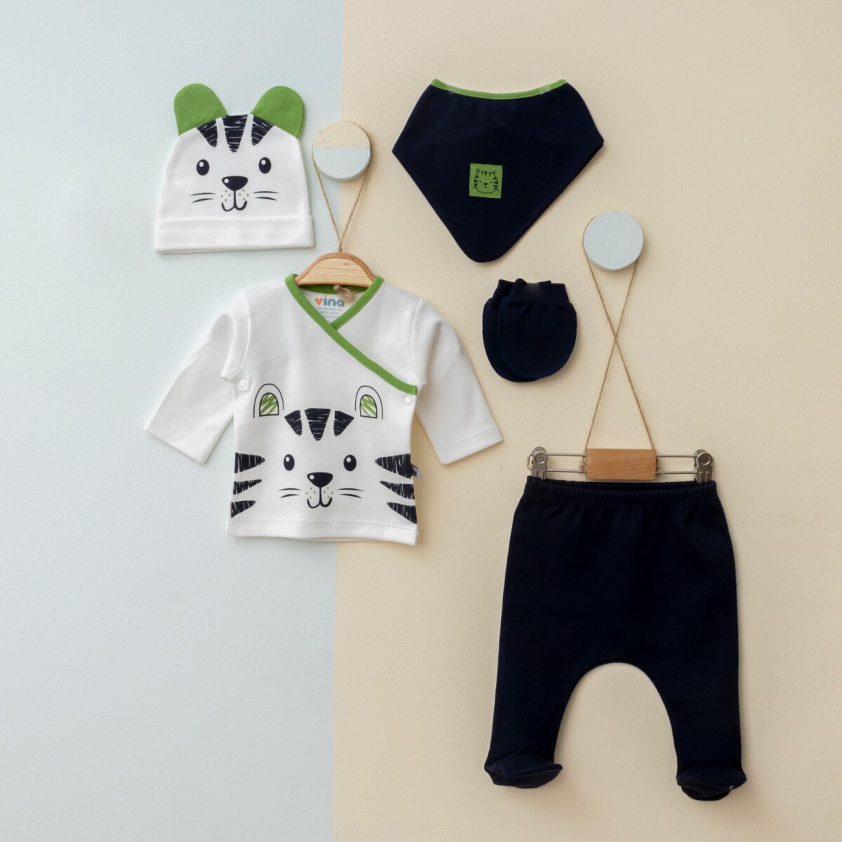Wholesale Baby Boys 5-Pieces Newborn Set 0-1M - Producer: Vina baby - Wholesale Kids & Baby Clothes From Turkey - TheBS Kids
