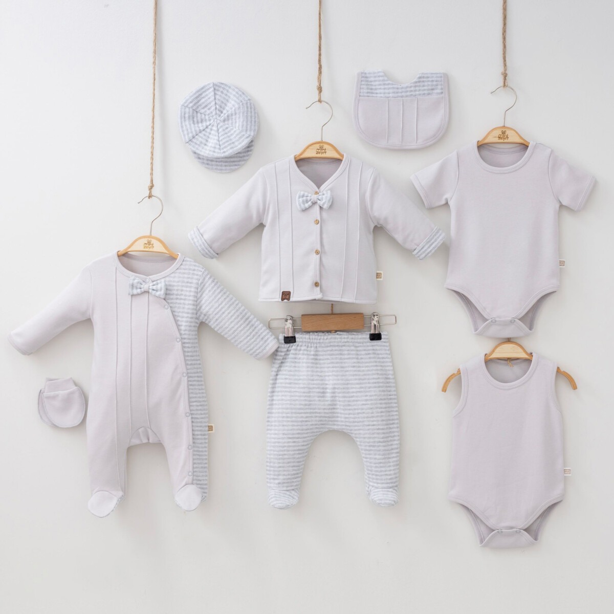 Wholesale Baby Boys 8-Piece Newborn Set 0-3M - Producer: Minizeyn - Wholesale Kids & Baby Clothes From Turkey - TheBS Kids