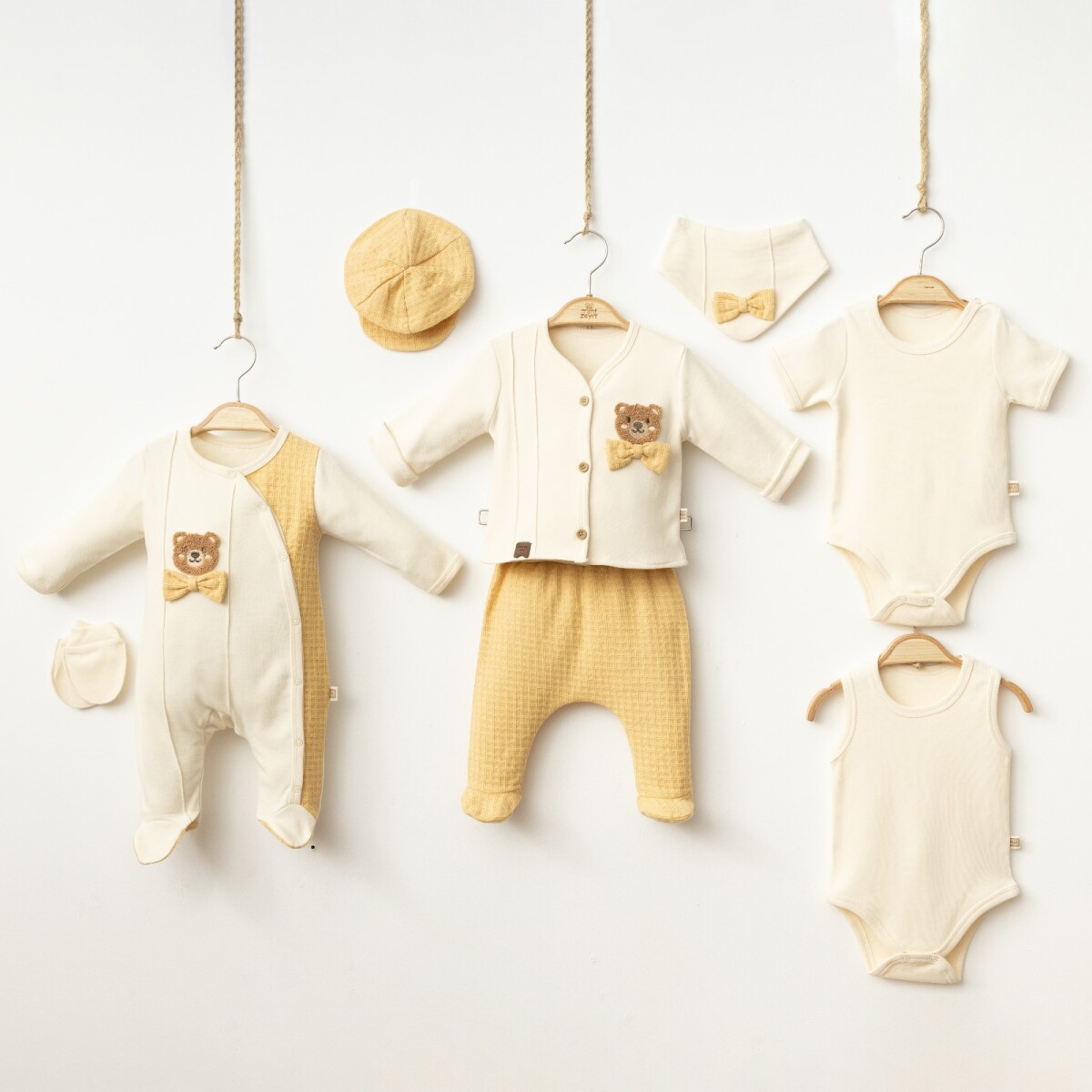 Wholesale Baby Boys 8-Pieces Newborn Set 0-3M - Producer: Minizeyn - Wholesale Kids & Baby Clothes From Turkey - TheBS Kids