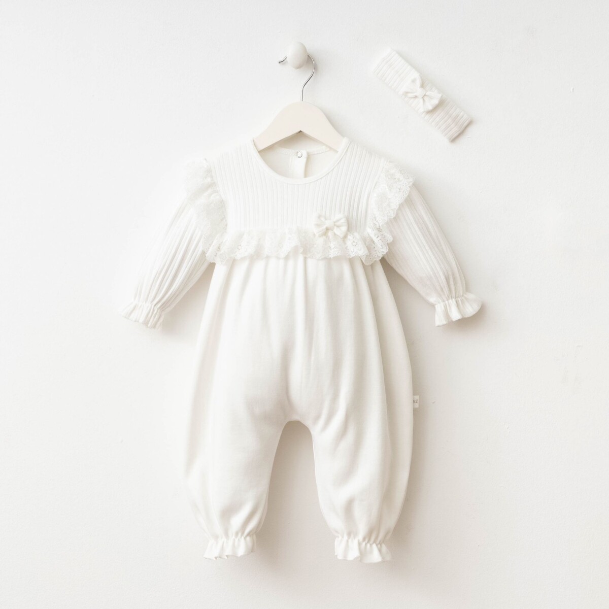 Wholesale Baby Girl Pushbutton and Headband 0-9M - Producer: Minizeyn - Wholesale Kids & Baby Clothes From Turkey - TheBS Kids
