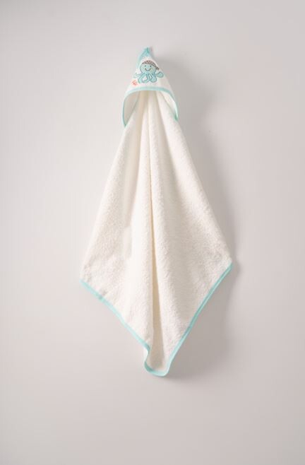 Wholesale Baby Towel 75x80 - Producer: Ramel Kids - Wholesale Kids & Baby Clothes From Turkey - TheBS Kids