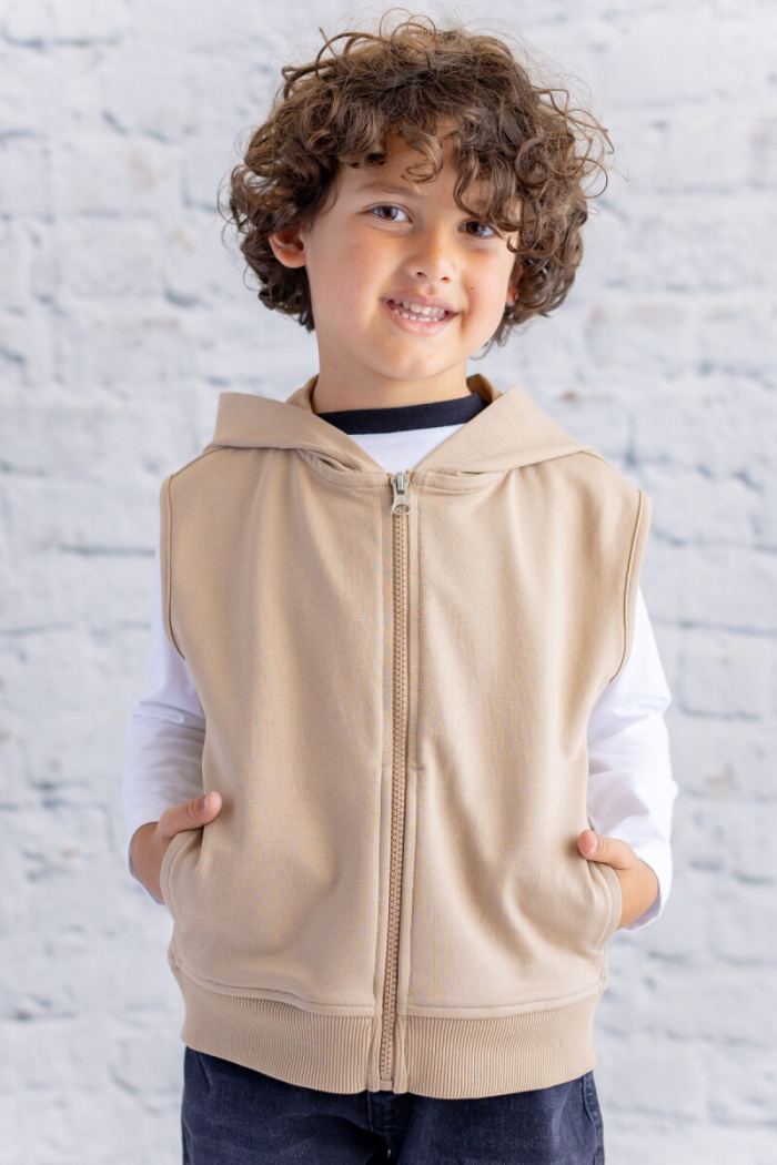Wholesale Unisex Kids Basic Hooded Vest 1-12Y - Producer: Zeyland - Wholesale Kids & Baby Clothes From Turkey - TheBS Kids