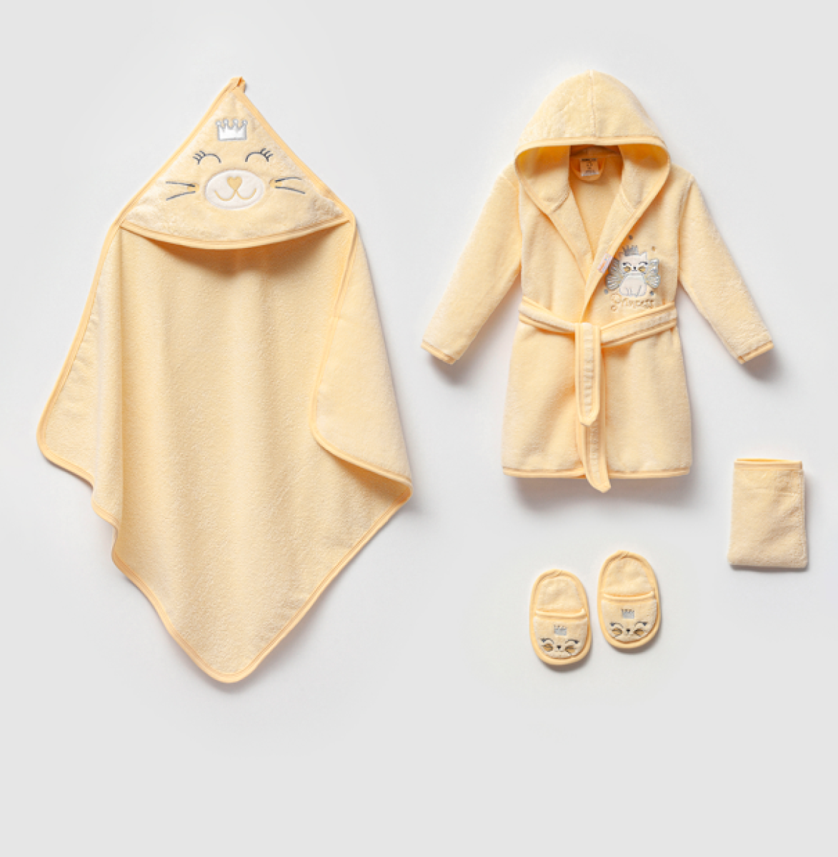 Towel and Bathrobe – Toptan Kız Bebek 4’lü Banyo Seti 0-36M 1072-703K – Brand: Ramel Kids – Kids & Bby Clothes From TheBS Kids Turkey