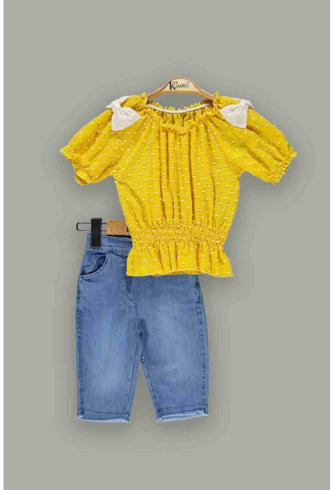 Girls' Tops - Toptan Kız Çocuk 2'li Puantiyeli Bluz ve Kot Şort Takım 2-5Y 1075-3803 - Brand: Kumru Bebe - Kids & Bby Clothes From TheBS Kids Turkey